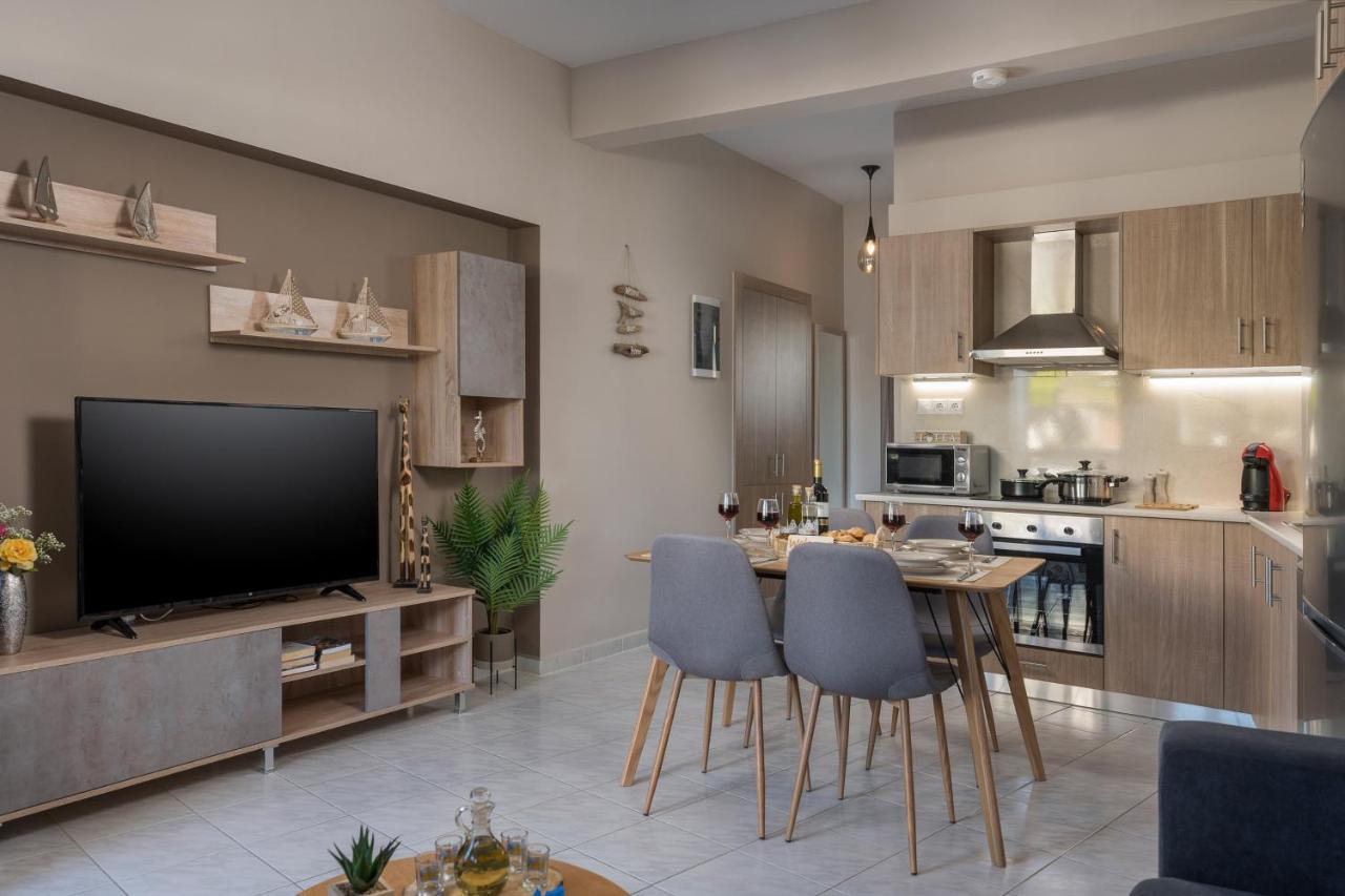 Floral Beach Apt With Lux Extras & Special Treats Колимварион Экстерьер фото