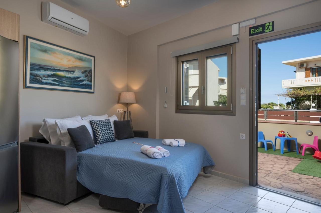 Floral Beach Apt With Lux Extras & Special Treats Колимварион Экстерьер фото